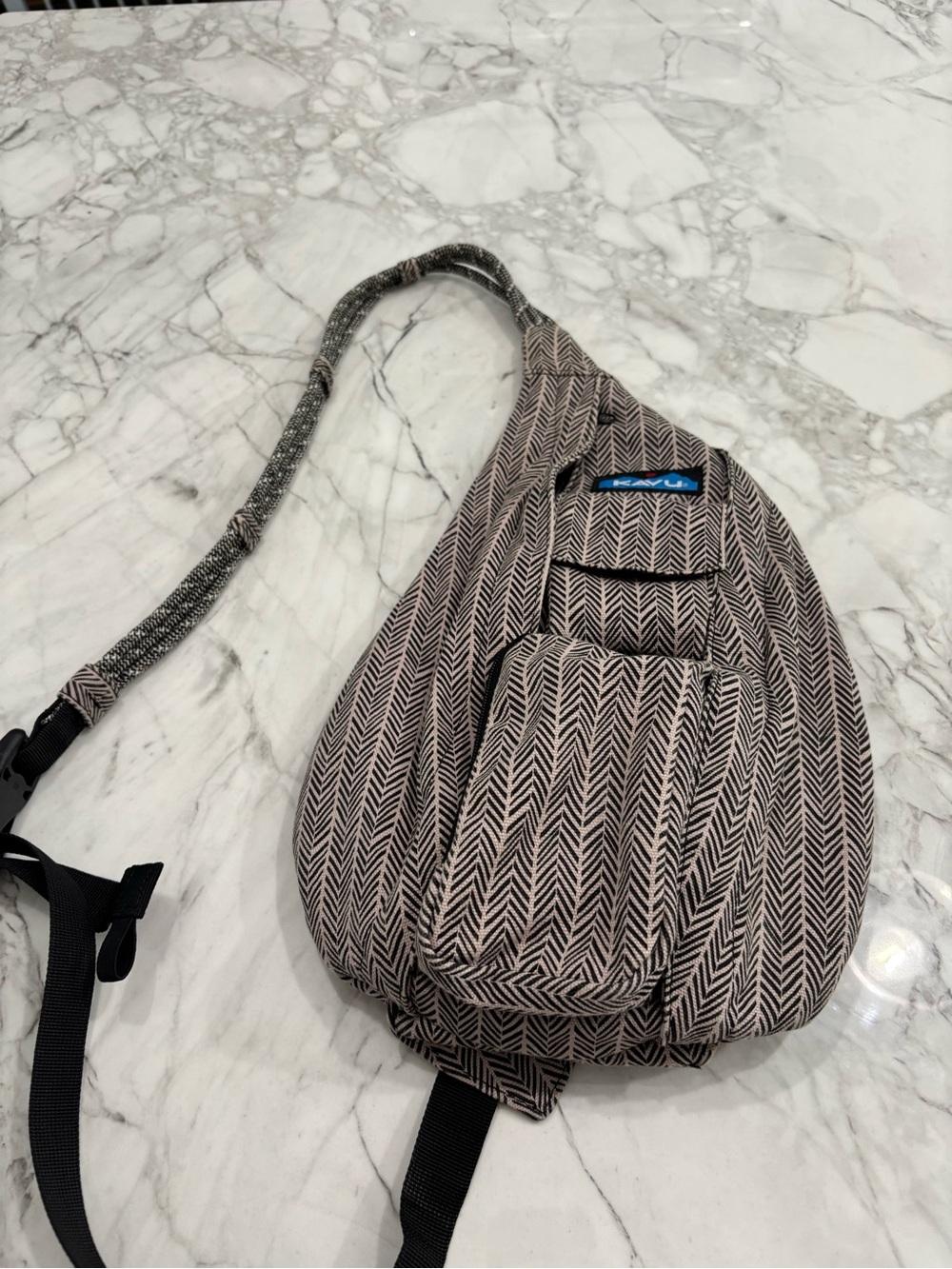 Women’s Neutral Chevron Sling Bag - Beige/Black